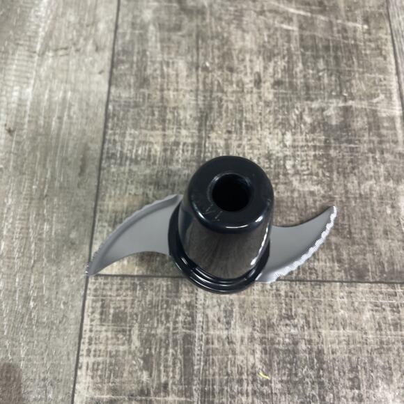 Hamilton Beach Food Processor - 10-Cup 70730G / Replacement Blade - Picture 3 of 4